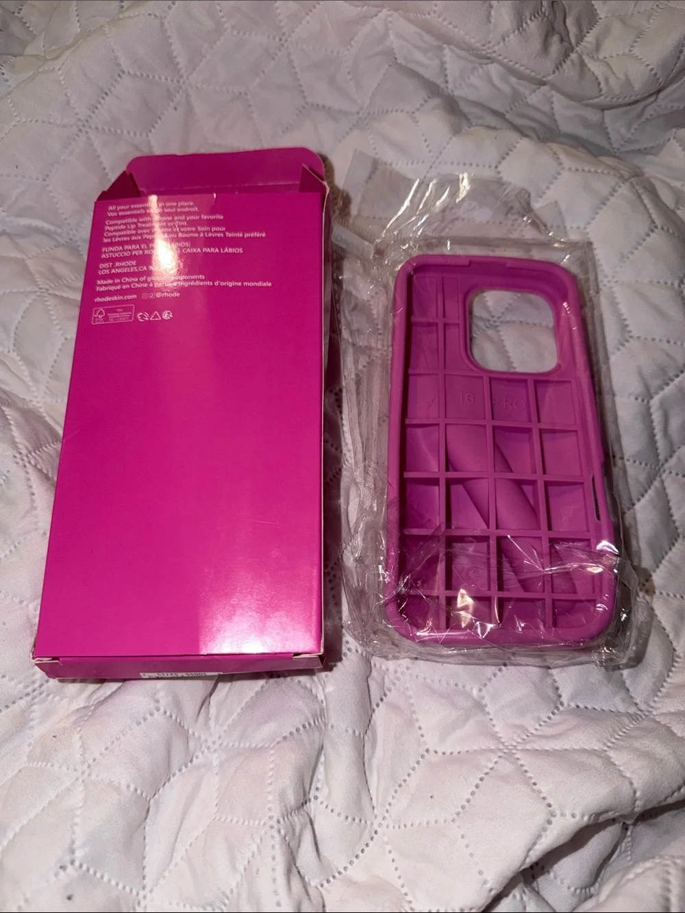 RHODE Lip Case Pink iPhone 16 Pro NWT New in Box